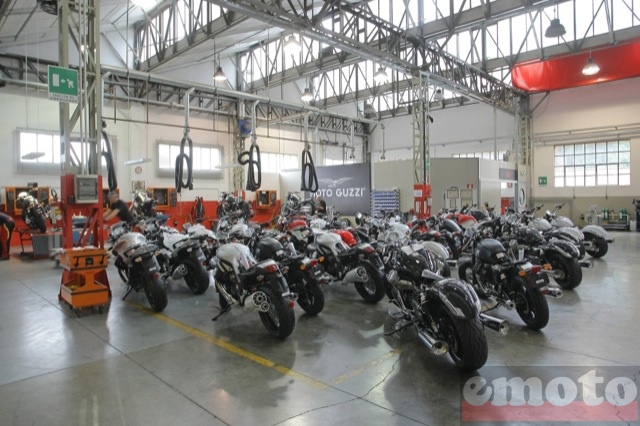 usine moto guzzi finitions