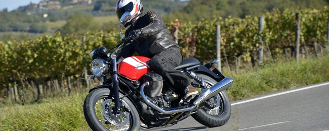 Essai Moto-Guzzi V7 II Special