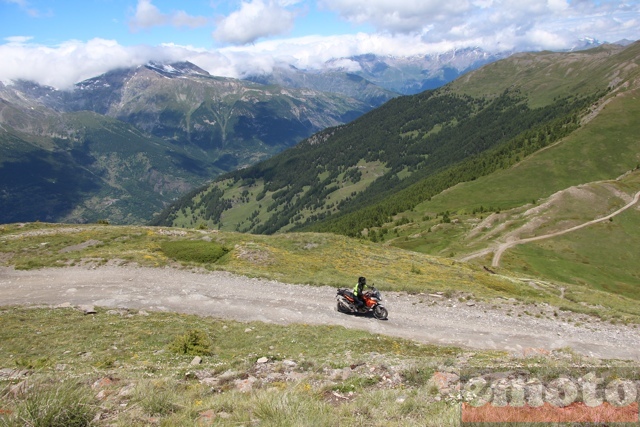 col de l assietta descente vers le col