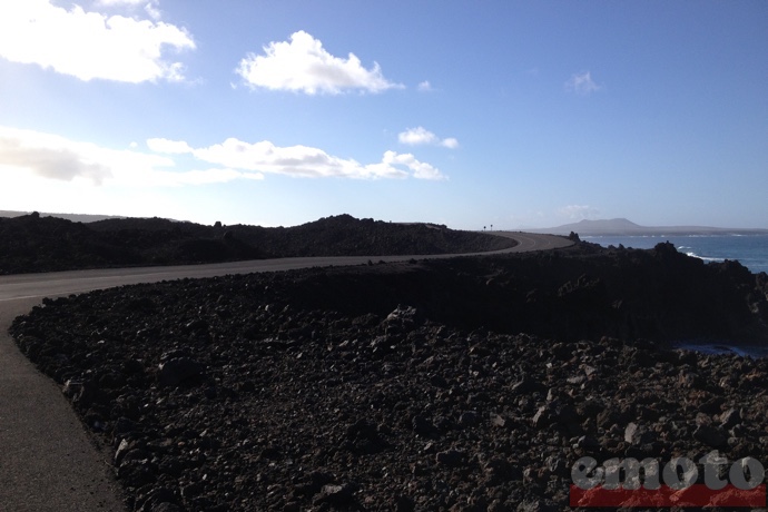 lanzarote lz 703 vue depuis un parking