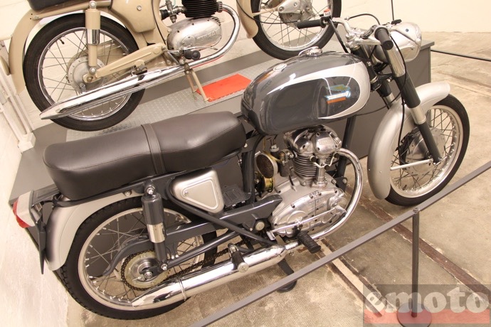 ducati mototrans 160 ts de 1966