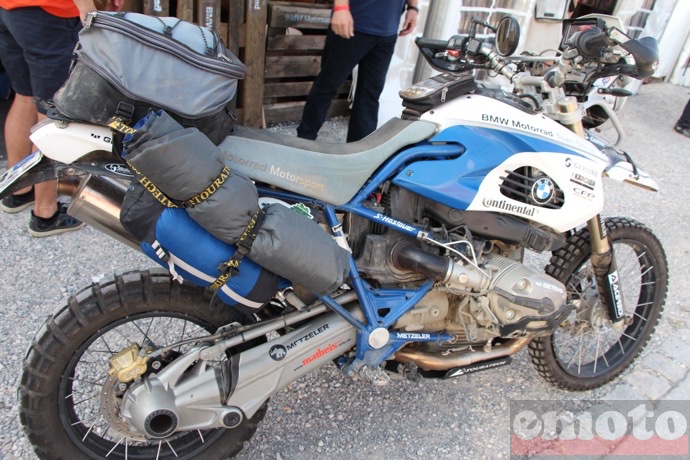 rassurez vous il reste des aventuriers en hp2 enduro comme ici ou r 1200 gs a garmisch partenkirchen rassurez vous il reste des aventuriers en hp2 enduro comme ici ou r 1200 gs a garmisch partenkirchen
