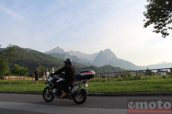 Garmisch Partenkirchen 2015 raison 4/5 : l'ambiance, les montagns zugspitze avec ses 2962m d altitude a garmisch