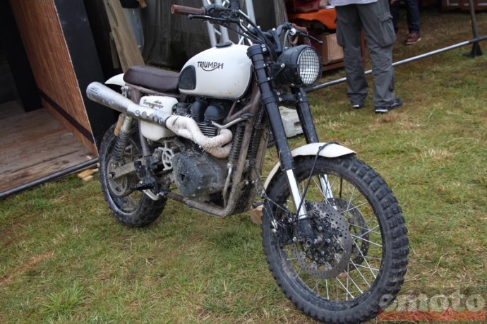 triumph scrambler totalement revu c est plutot sympa