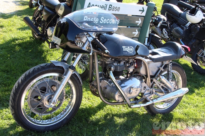 triton avec son moteur triumph