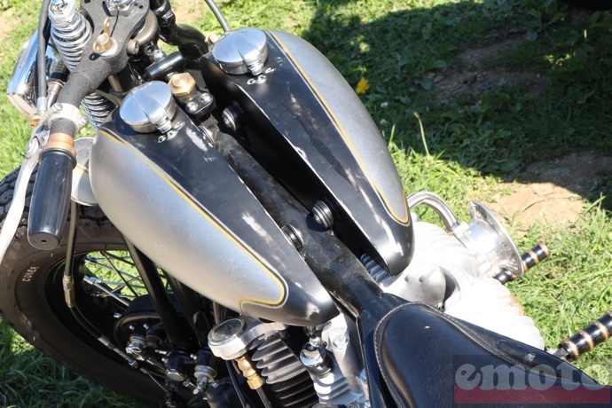 un moyen d abaisser le r servoir de cette harley davidson un moyen d abaisser le r servoir de cette harley davidson