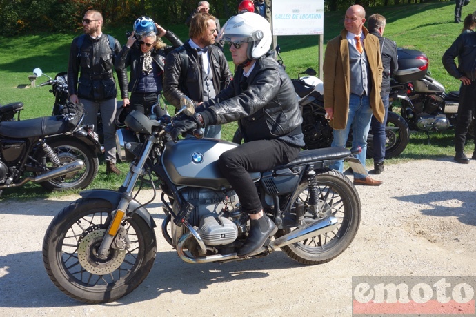 bmw et son pilote au dgr