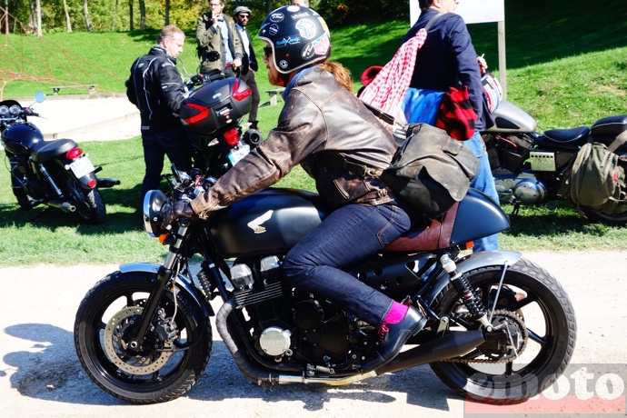 honda cafe racer et son pilote honda cafe racer et son pilote