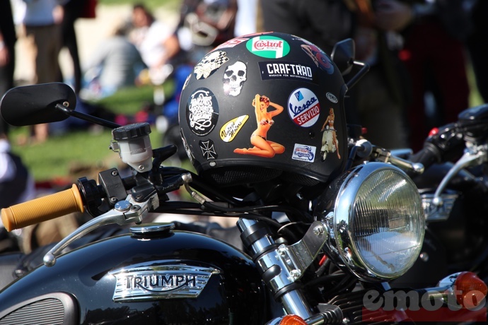 le casque l accessoire essentiel souvent pos sur la moto le casque l accessoire essentiel souvent pos sur la moto