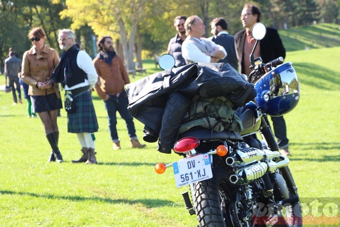 des gentlemen des motos du soleil