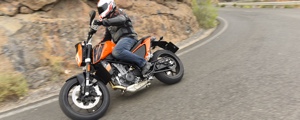 Essai KTM Duke 690