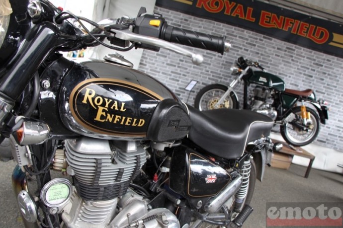 royal enfield etait la avec tendance roadster