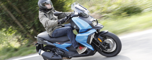 Essai BMW C400X