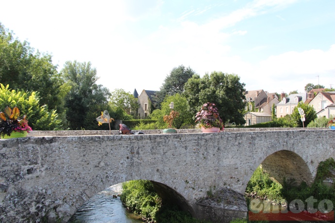 cande 769 sur beuvron et son superbe pont