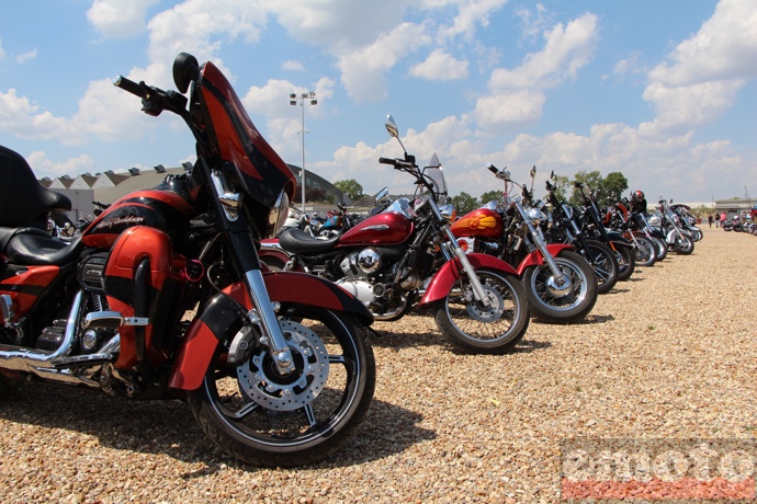 toutes les copines de la street glide special sont a l american tours festival