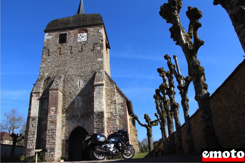 eglise st benoit du 13e siecle a villiers saint benoit