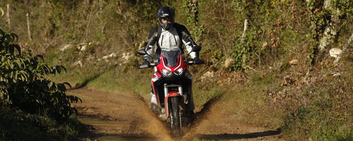 Essai Honda Africa Twin 1100 2019 par Jean-Michel Lainé Essai Honda Africa Twin 1100 2019 par Jean-Michel Lainé