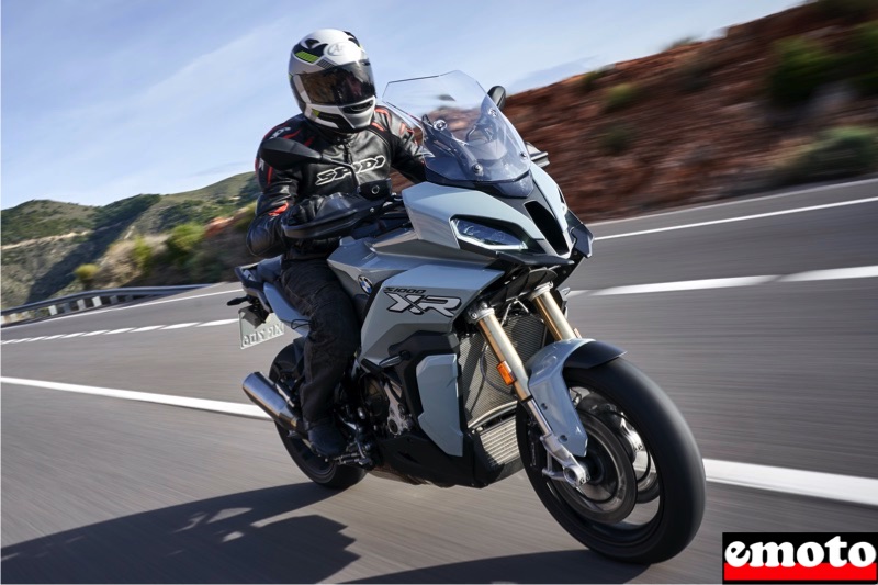 Essai BMW S1000XR, essai de la bmw s1000xr modele 2020