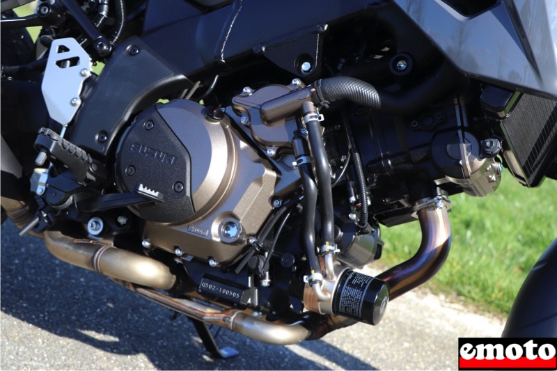 la suzuki vstrom xt a un peu accessoire pour cacher tout ca qu on peut ajouter sur la 1050 standard la suzuki vstrom xt a un peu accessoire pour cacher tout ca qu on peut ajouter sur la 1050 standard