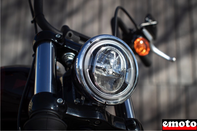 phare a led et diurne pour le street bob