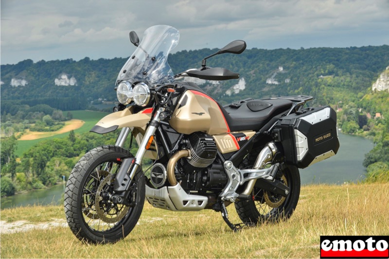 moto guzzi v85tt travel au dessus des andelys