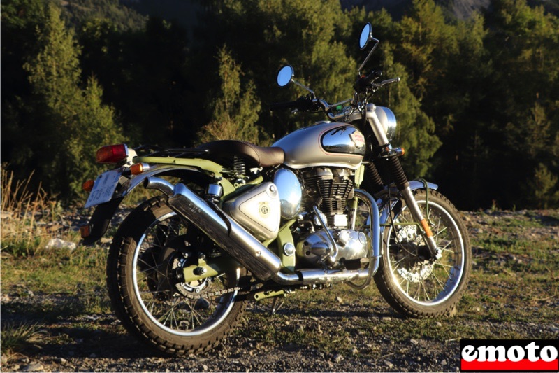 style specifique de la royal enfield bullet 500 trials