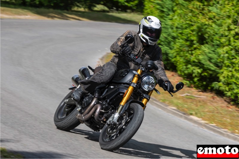 la ducati scrambler 1100 sport pro est plus precise avec l ensemble ohlins