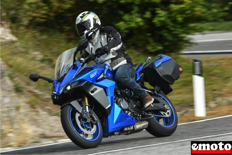 Essai Suzuki GSXS 1000 GT, essai suzuki gsxs 1000 gt