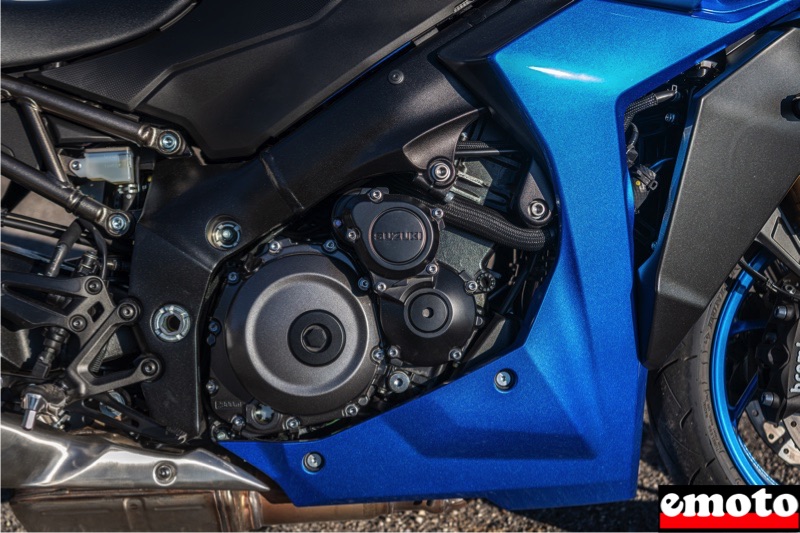 moteur et performances identiques a toutes les suzuki gsxs 1000