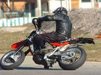 Essai Aprilia SXV