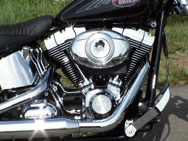 Essai Harley-Davidson Softail Custom 2007 par Jean-Michel Lainé Essai Harley-Davidson Softail Custom 2007 par Jean-Michel Lainé