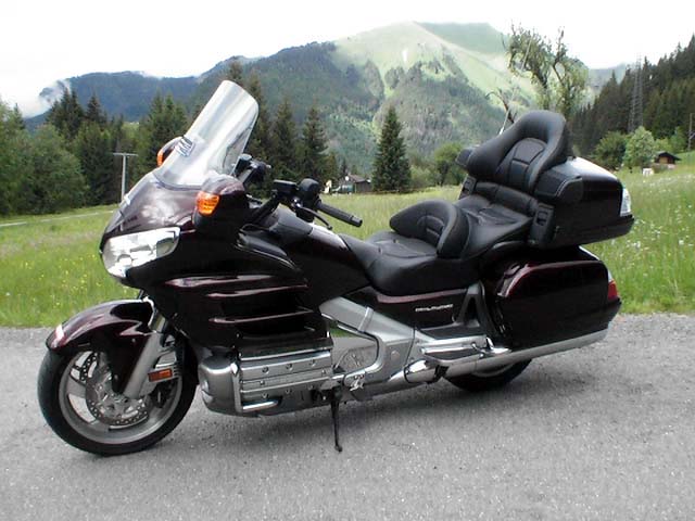 Essai Honda Goldwing 1800 2007 par Jean-Michel Lainé Essai Honda Goldwing 1800 2007 par Jean-Michel Lainé