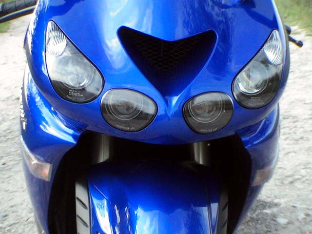 Essai Kawasaki ZZR 1400 2006 par Jean-Michel Lainé Essai Kawasaki ZZR 1400 2006 par Jean-Michel Lainé