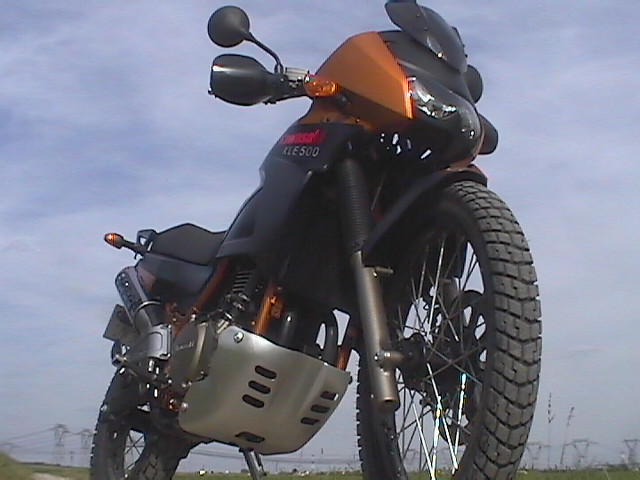 Essai Kawasaki KLE500 2005 par Jean-Michel Lainé Essai Kawasaki KLE500 2005 par Jean-Michel Lainé