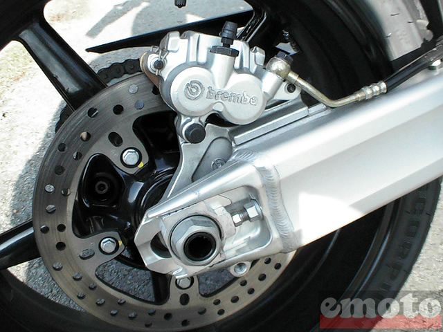 Essai KTM 990SM 2008 par Jean-Michel Lainé Essai KTM 990SM 2008 par Jean-Michel Lainé