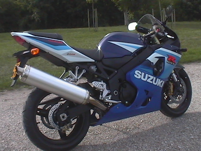 Essai Suzuki GSXR 600 2005 par Jean-Michel Lainé Essai Suzuki GSXR 600 2005 par Jean-Michel Lainé