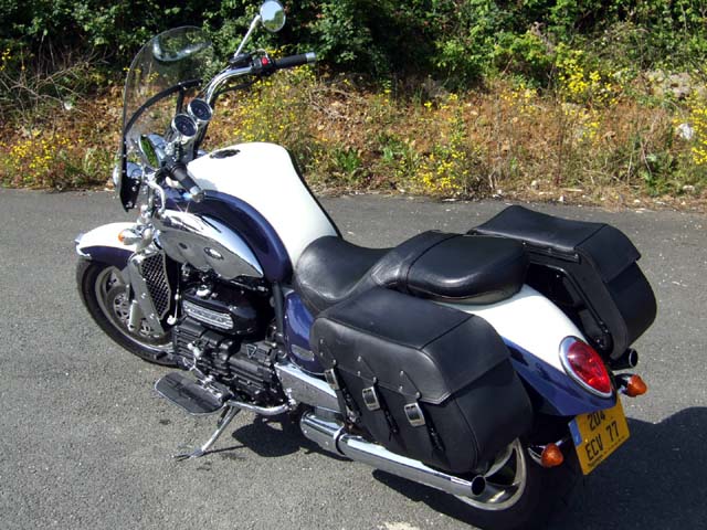 Essai Triumph Rocket III Classic 2007 par Jean-Michel Lainé Essai Triumph Rocket III Classic 2007 par Jean-Michel Lainé