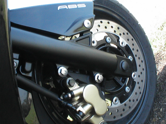 Essai Yamaha T-Max 500 ABS 2006 par Jean-Michel Lainé Essai Yamaha T-Max 500 ABS 2006 par Jean-Michel Lainé