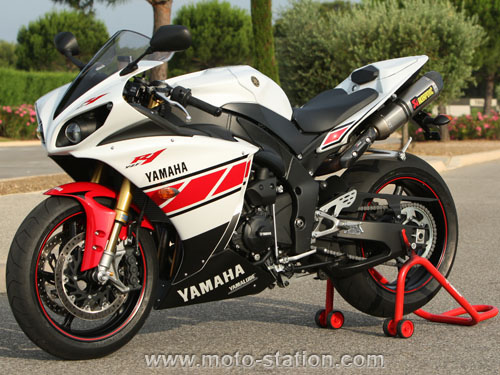 moto pour r1 10