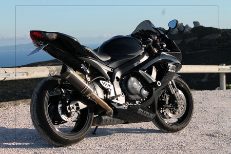 gsx r 600 k9 noire.JPG