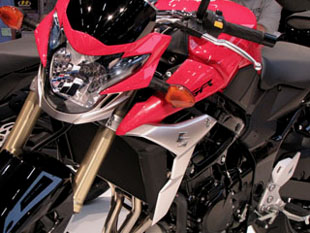 suzuki gsr 750 2011 suzuki gsr 750 2011