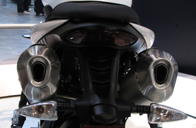 triumph speed triple 2011 echappement triumph speed triple 2011 echappement