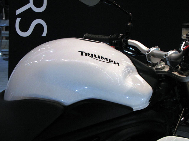 triumph speed triple 2011 reservoir triumph speed triple 2011 reservoir