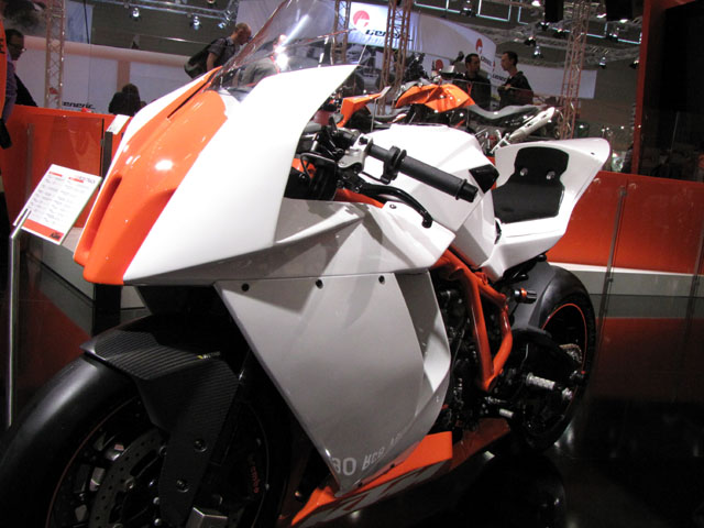ktm 1190 rc8 r track 2011 avant ktm 1190 rc8 r track 2011 avant