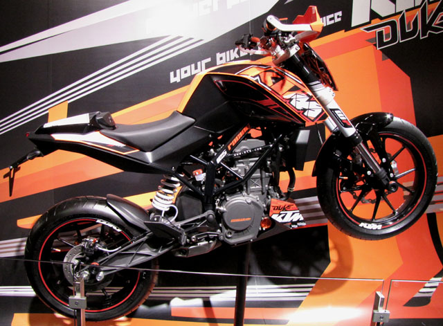 ktm 125 duke orange ktm 125 duke orange