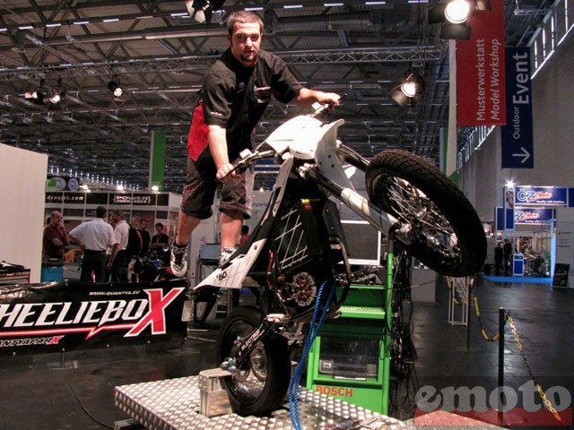 intermot 2010 machine a wheeling quantya intermot 2010 machine a wheeling quantya