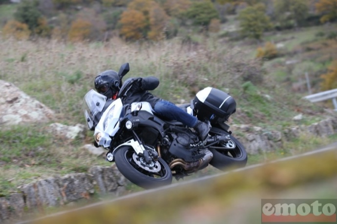 nouvelle kawasak versys 650 modele 2015 a l essai nouvelle kawasak versys 650 modele 2015 a l essai