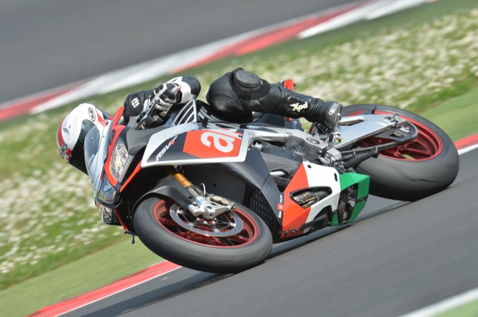 aprilia rsv4 rf aprilia rsv4 rf