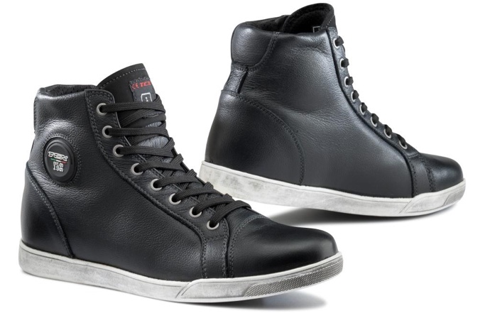 tcx x street waterproof black tcx x street waterproof black