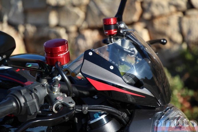 ducati monster 1200 r avec bocaux liquides de frein et embrayage anodis s ducati monster 1200 r avec bocaux liquides de frein et embrayage anodis s